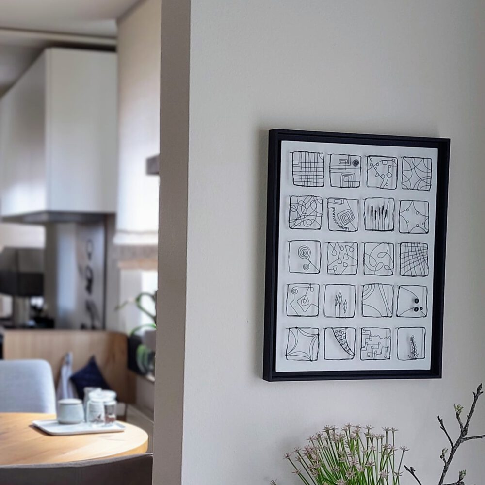 Bild mit Quadraten aus Draht